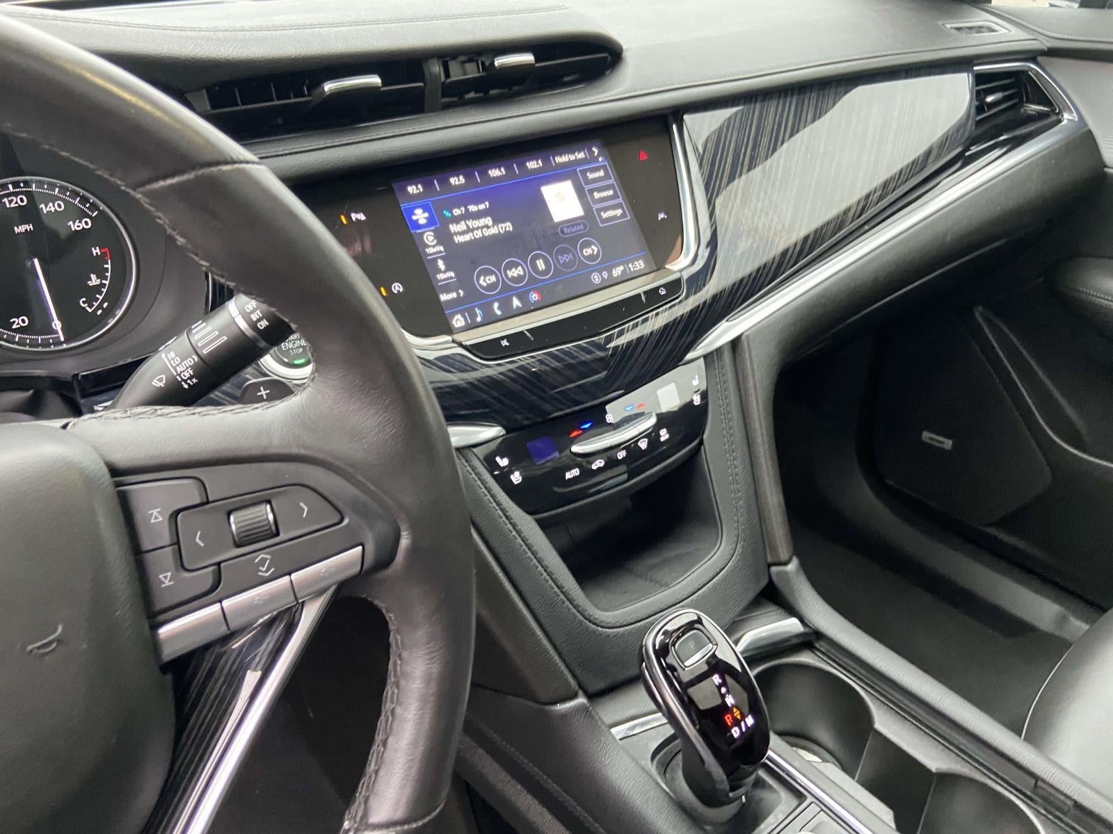 2025 Cadillac XT6 FWD Premium Luxury