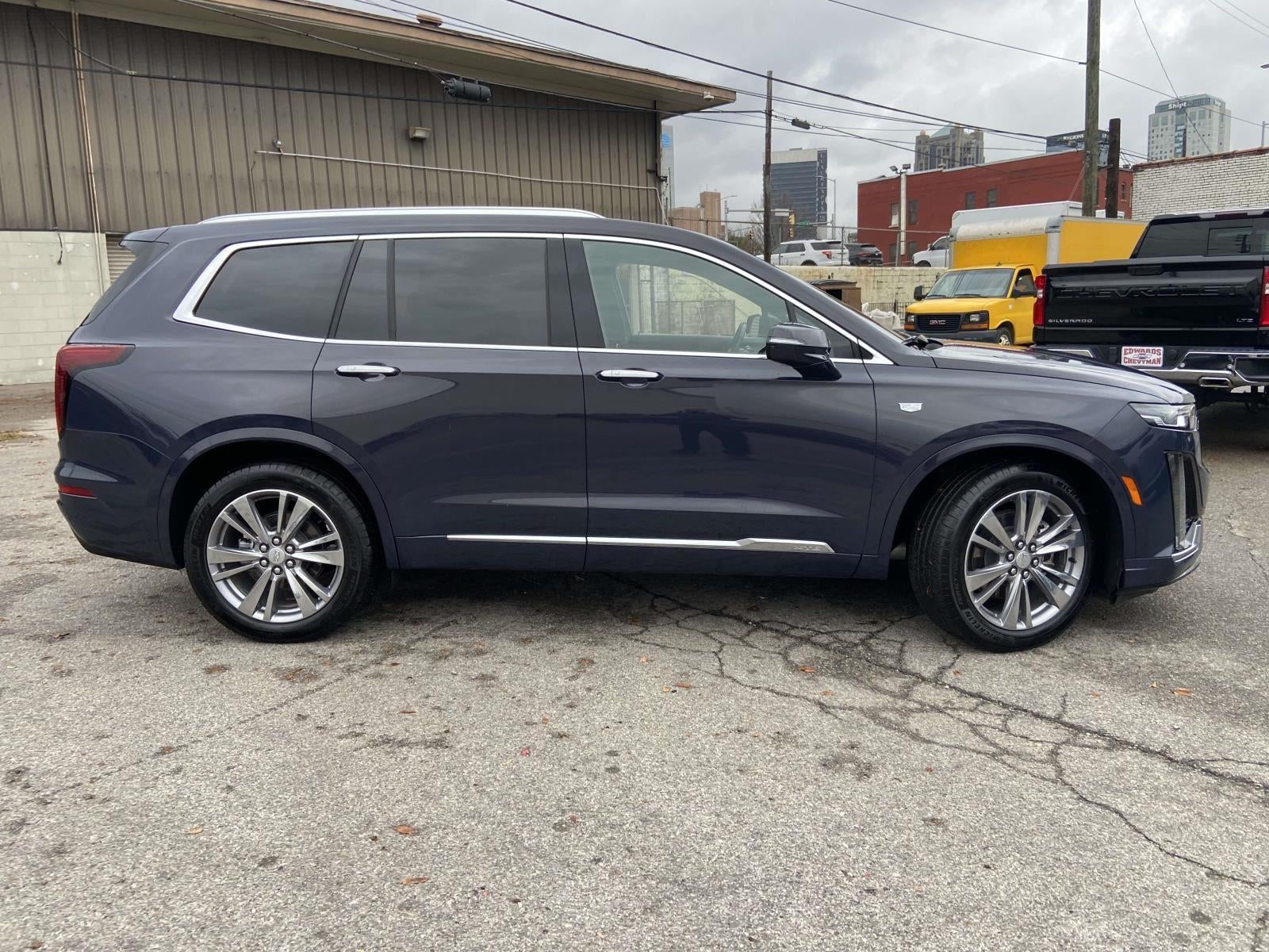 2025 Cadillac XT6 FWD Premium Luxury