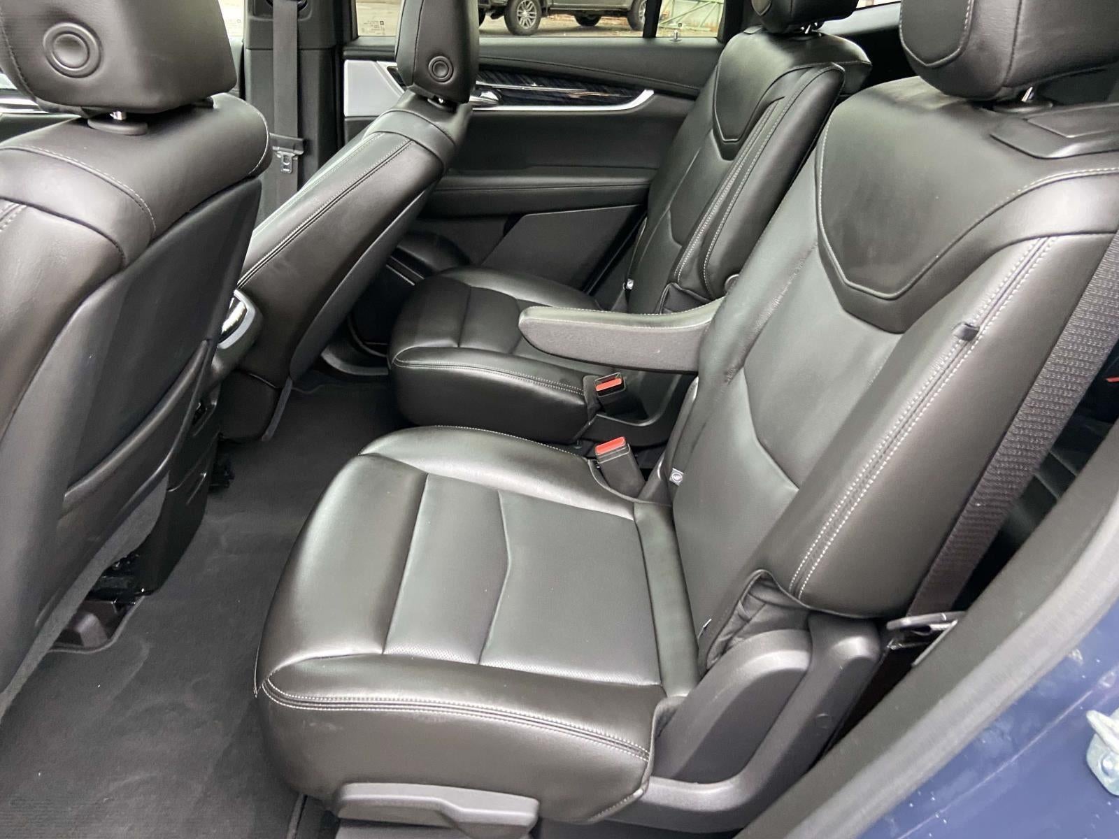 2025 Cadillac XT6 FWD Premium Luxury