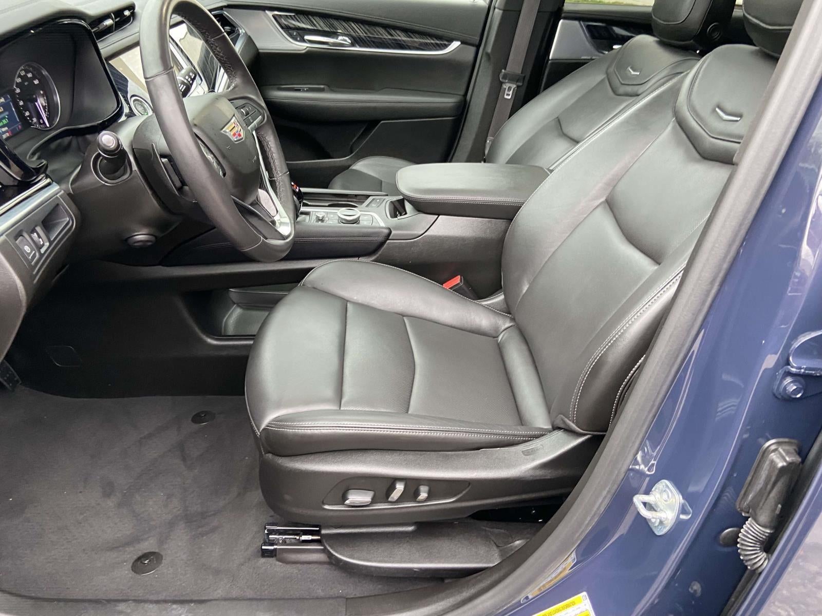 2025 Cadillac XT6 FWD Premium Luxury