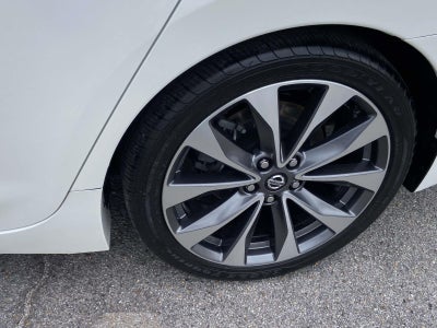 2020 Nissan Maxima Platinum