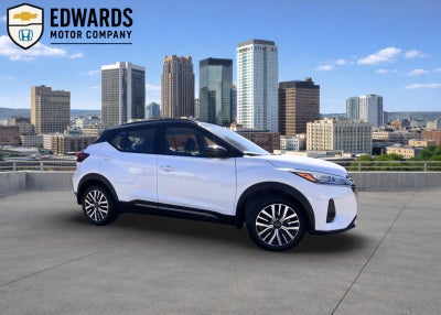 2023 Nissan Kicks SR