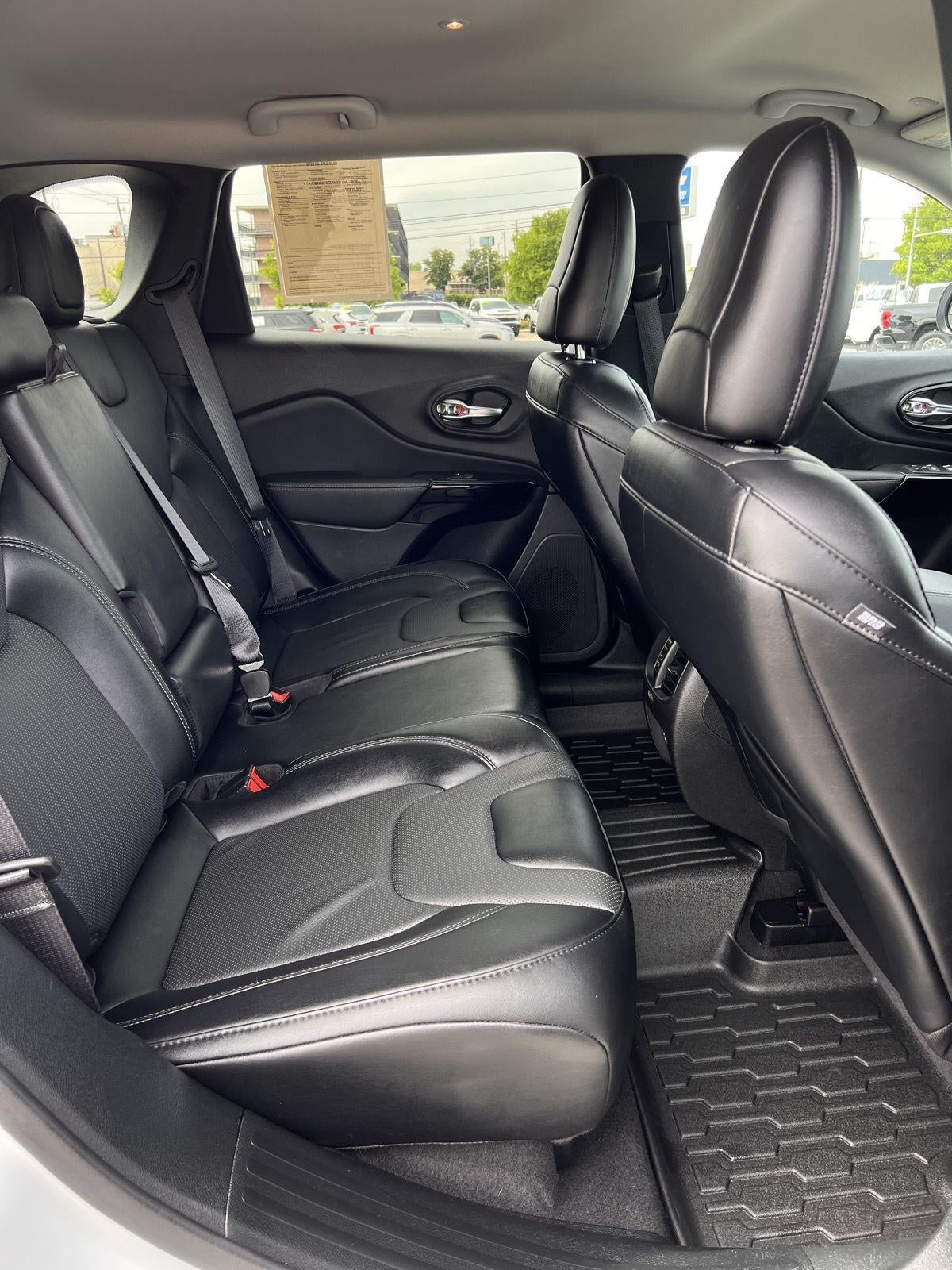 2023 Jeep Cherokee Altitude Lux