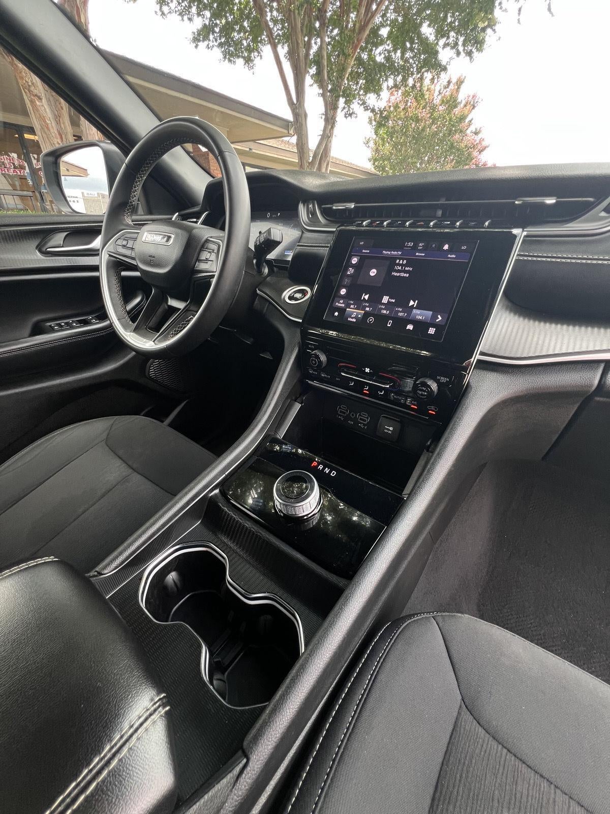 2024 Jeep Grand Cherokee L Laredo