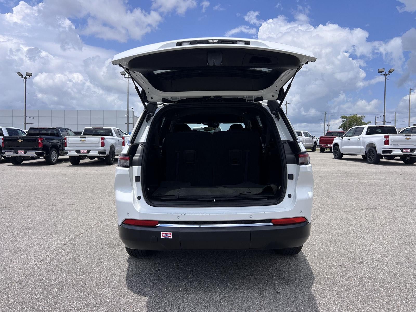 2024 Jeep Grand Cherokee L Laredo