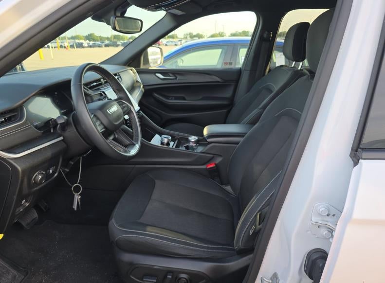 2024 Jeep Grand Cherokee L Laredo