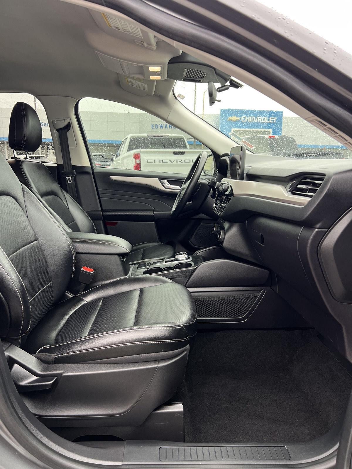 2022 Ford Escape SEL