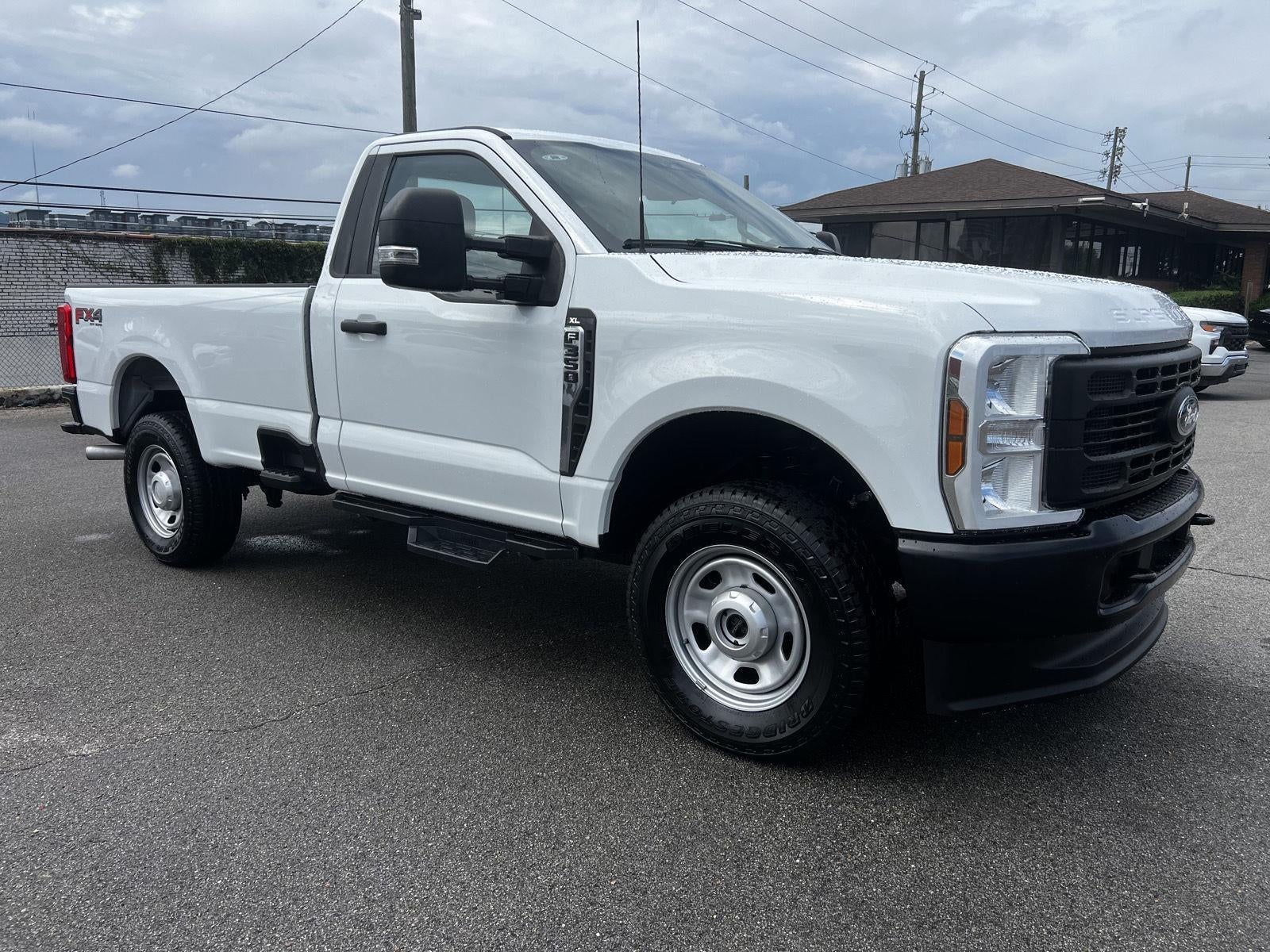 2024 Ford Super Duty F-350 SRW XL