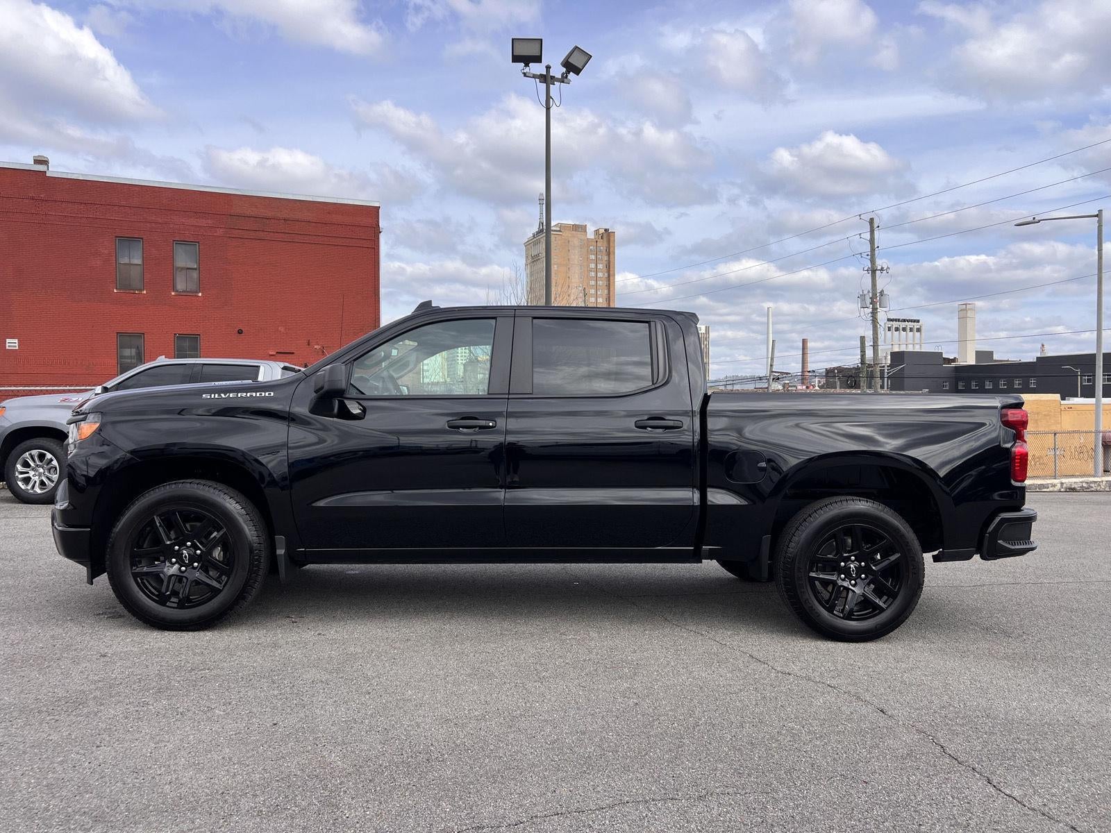 2025 Chevrolet Silverado 1500 Custom