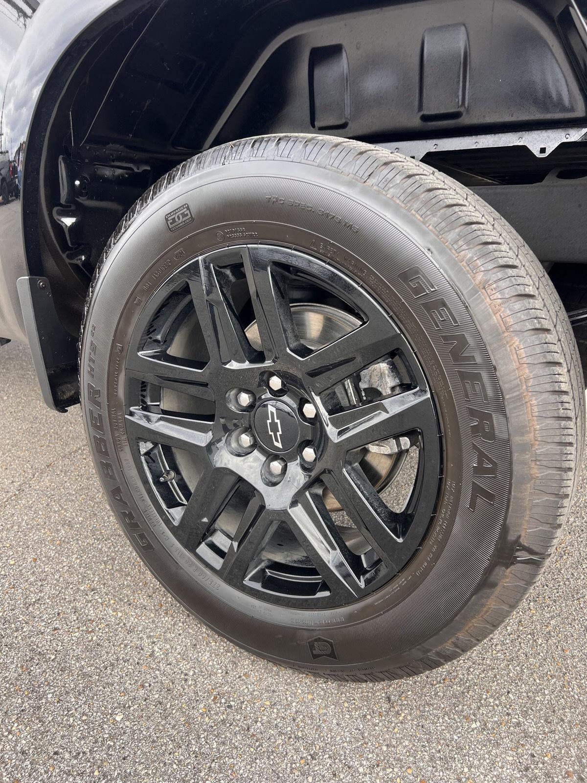 2025 Chevrolet Silverado 1500 Custom