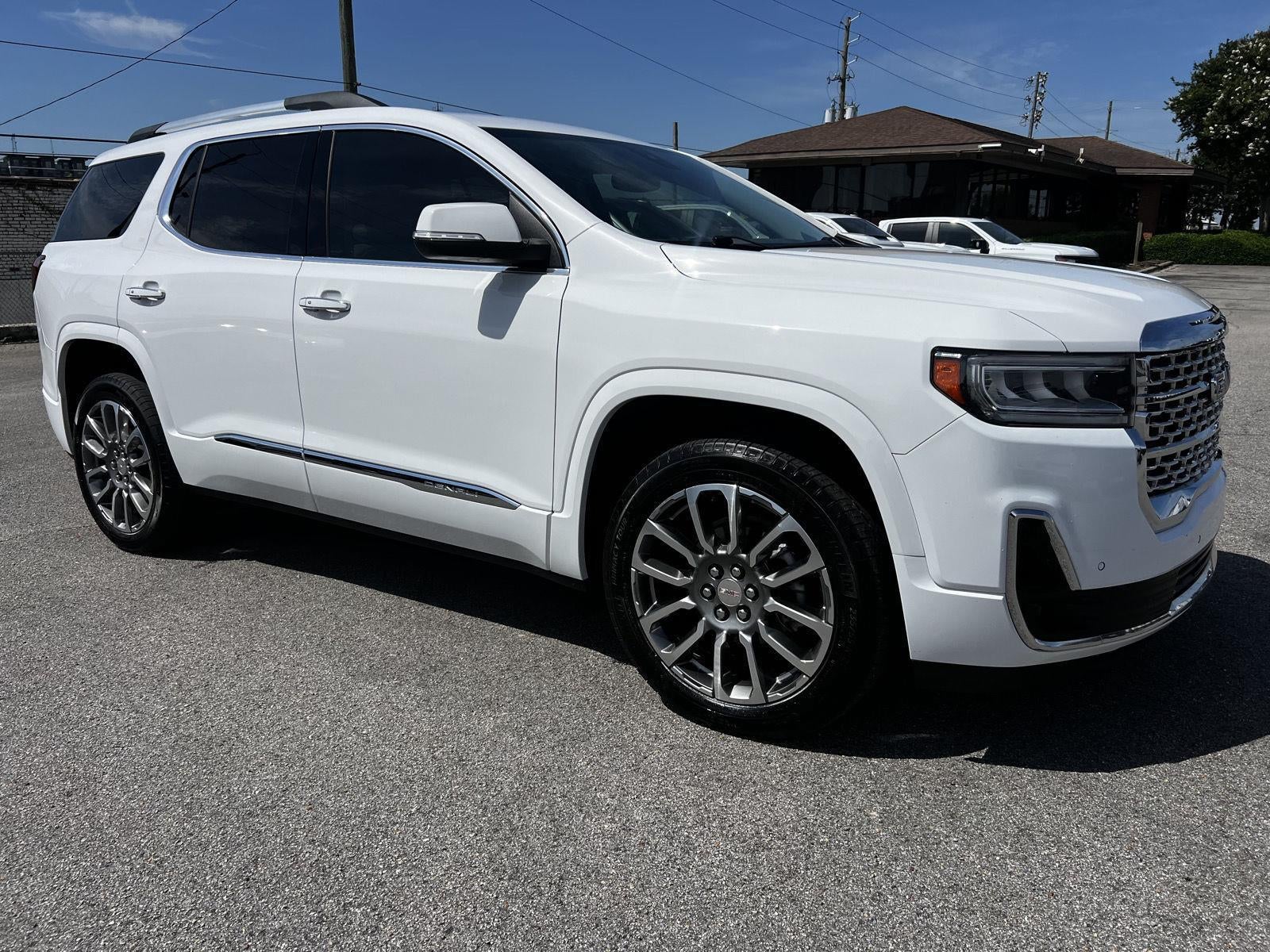 2023 GMC Acadia Denali