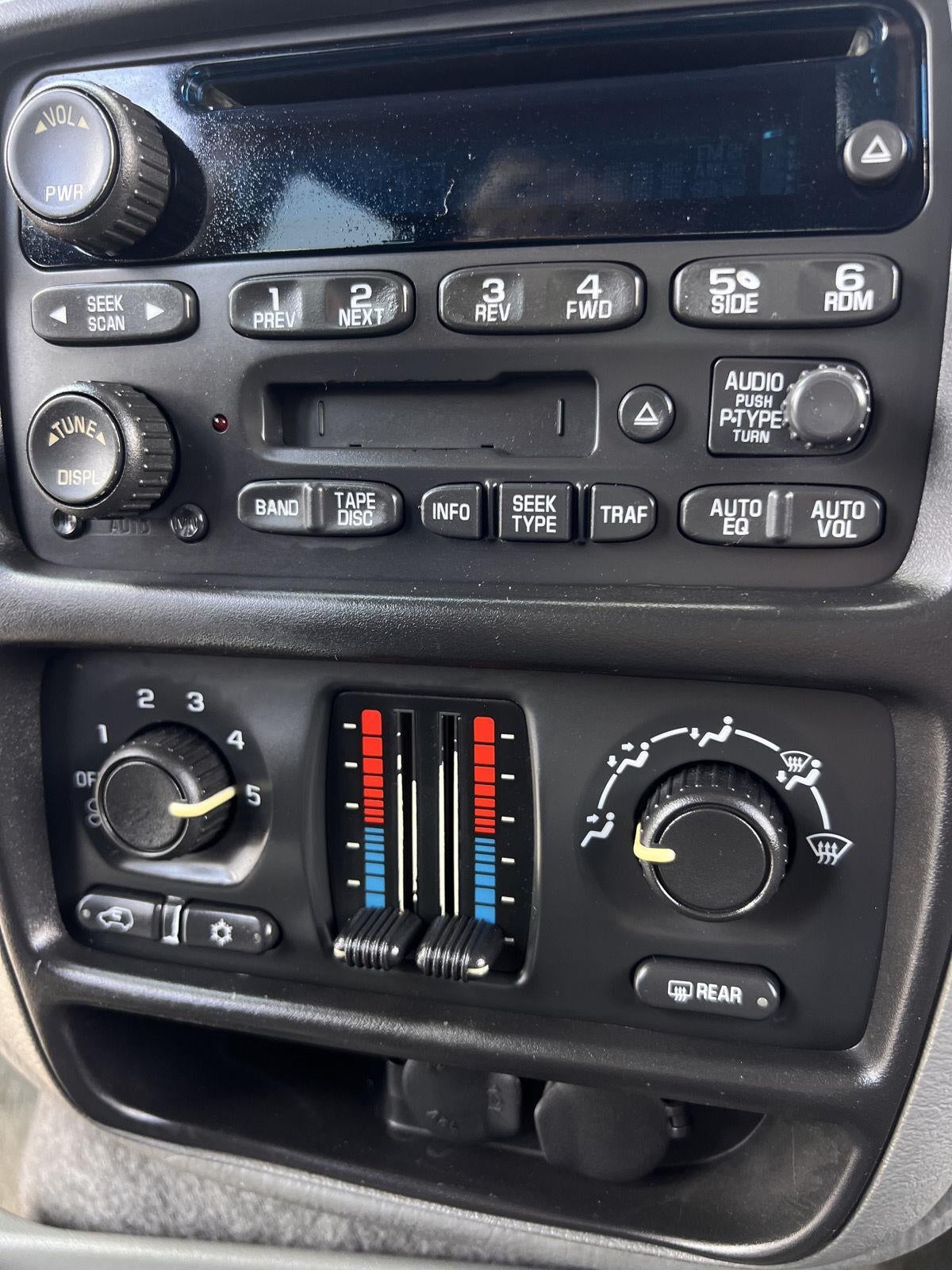 2004 Chevrolet Trailblazer LS
