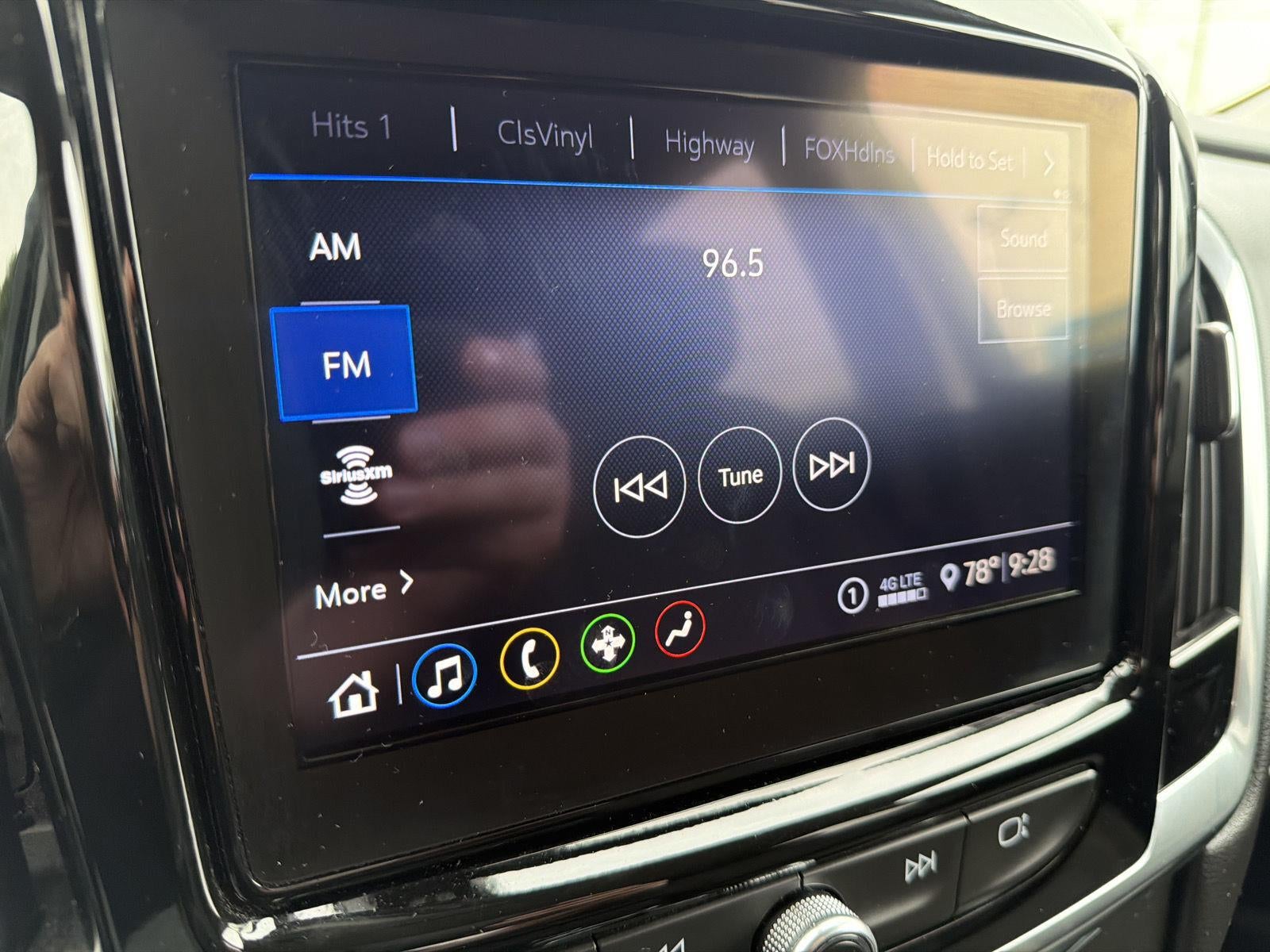 2020 Chevrolet Traverse LT Cloth