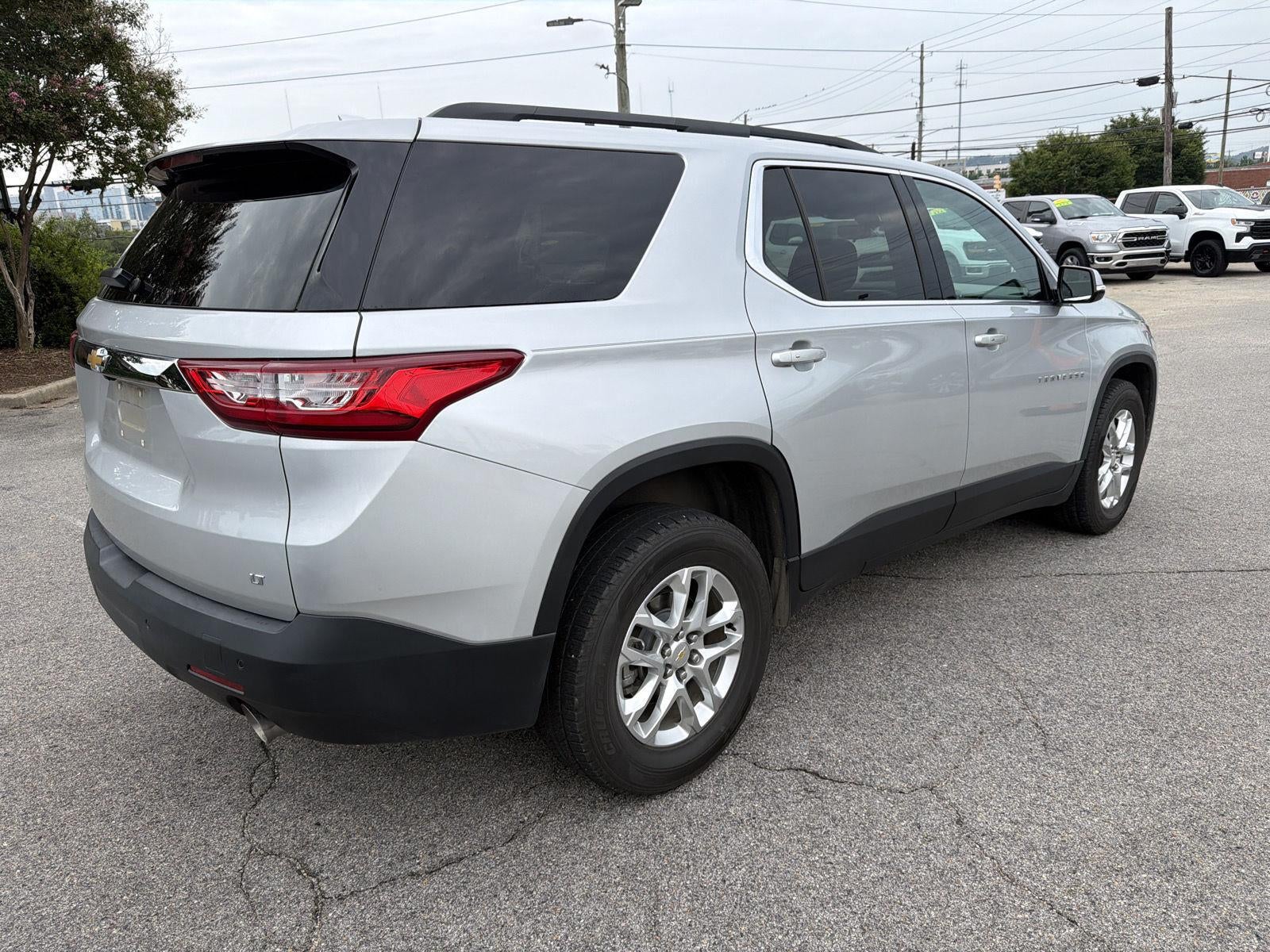 2020 Chevrolet Traverse LT Cloth