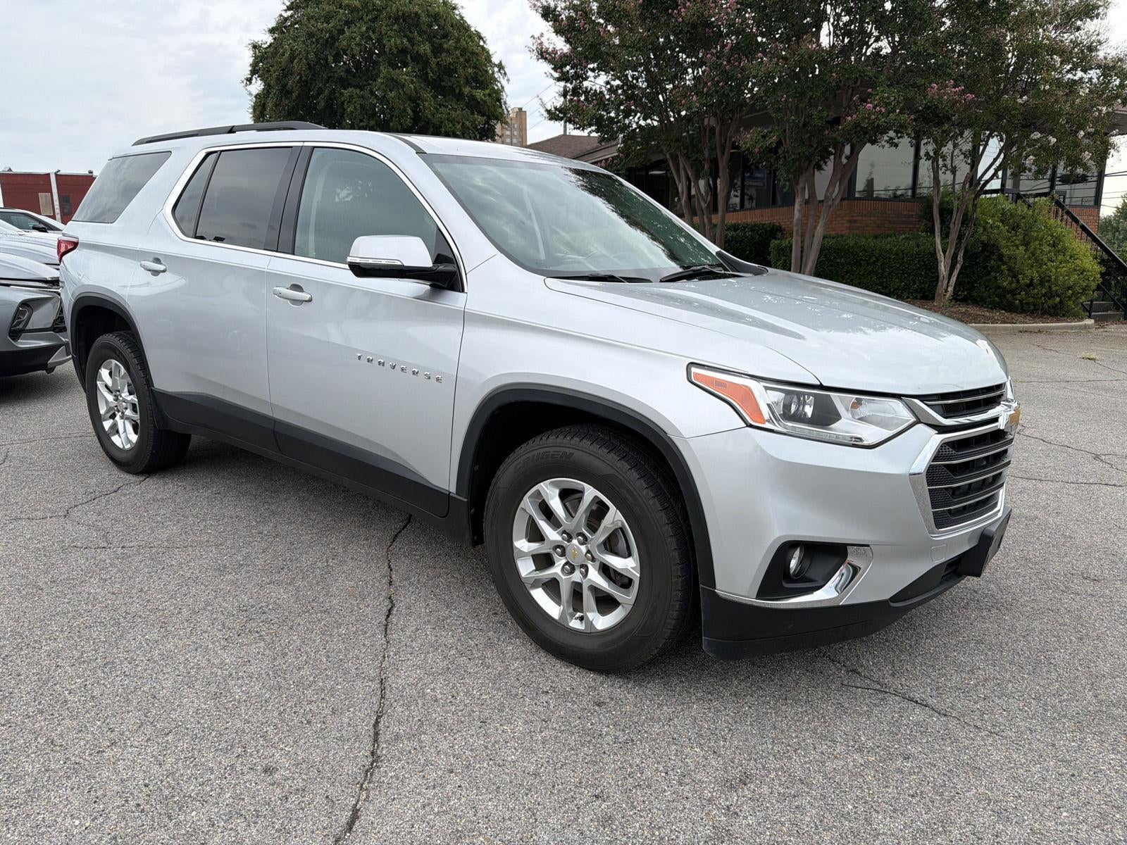 2020 Chevrolet Traverse LT Cloth