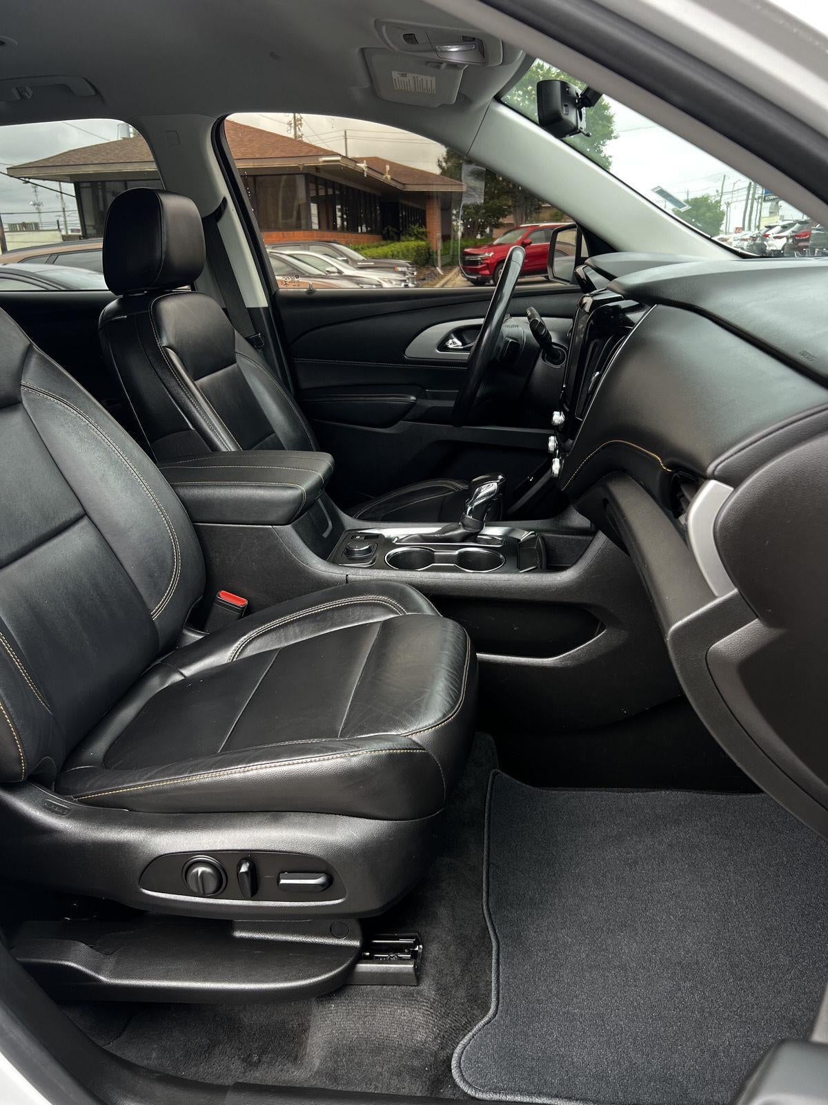 2021 Chevrolet Traverse RS