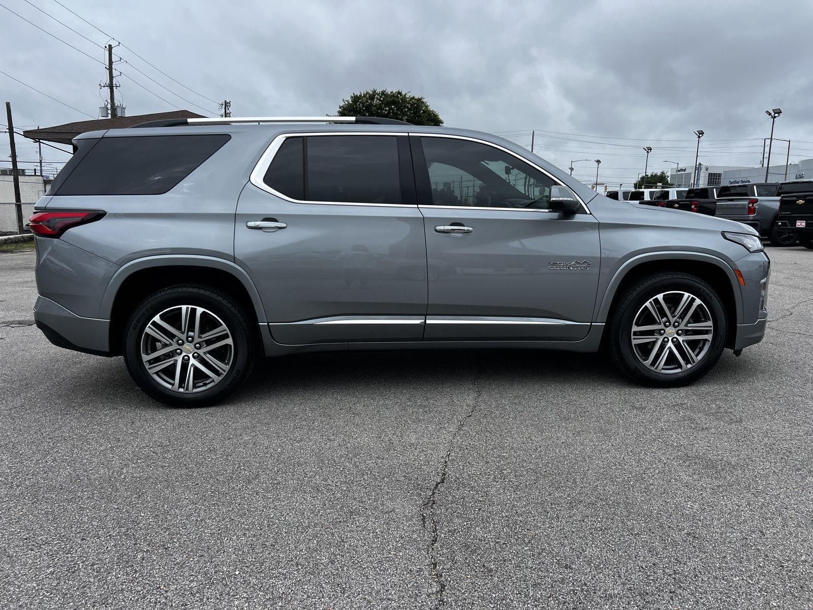 2023 Chevrolet Traverse High Country