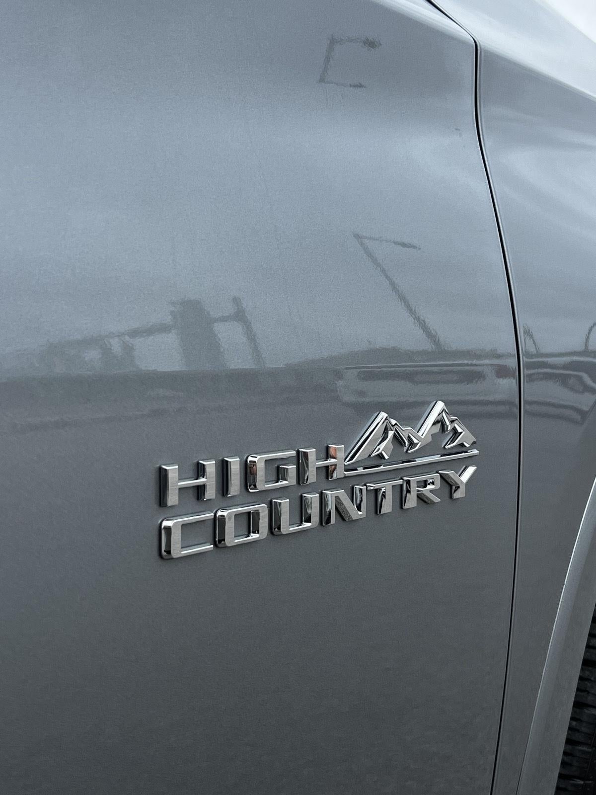 2023 Chevrolet Traverse High Country