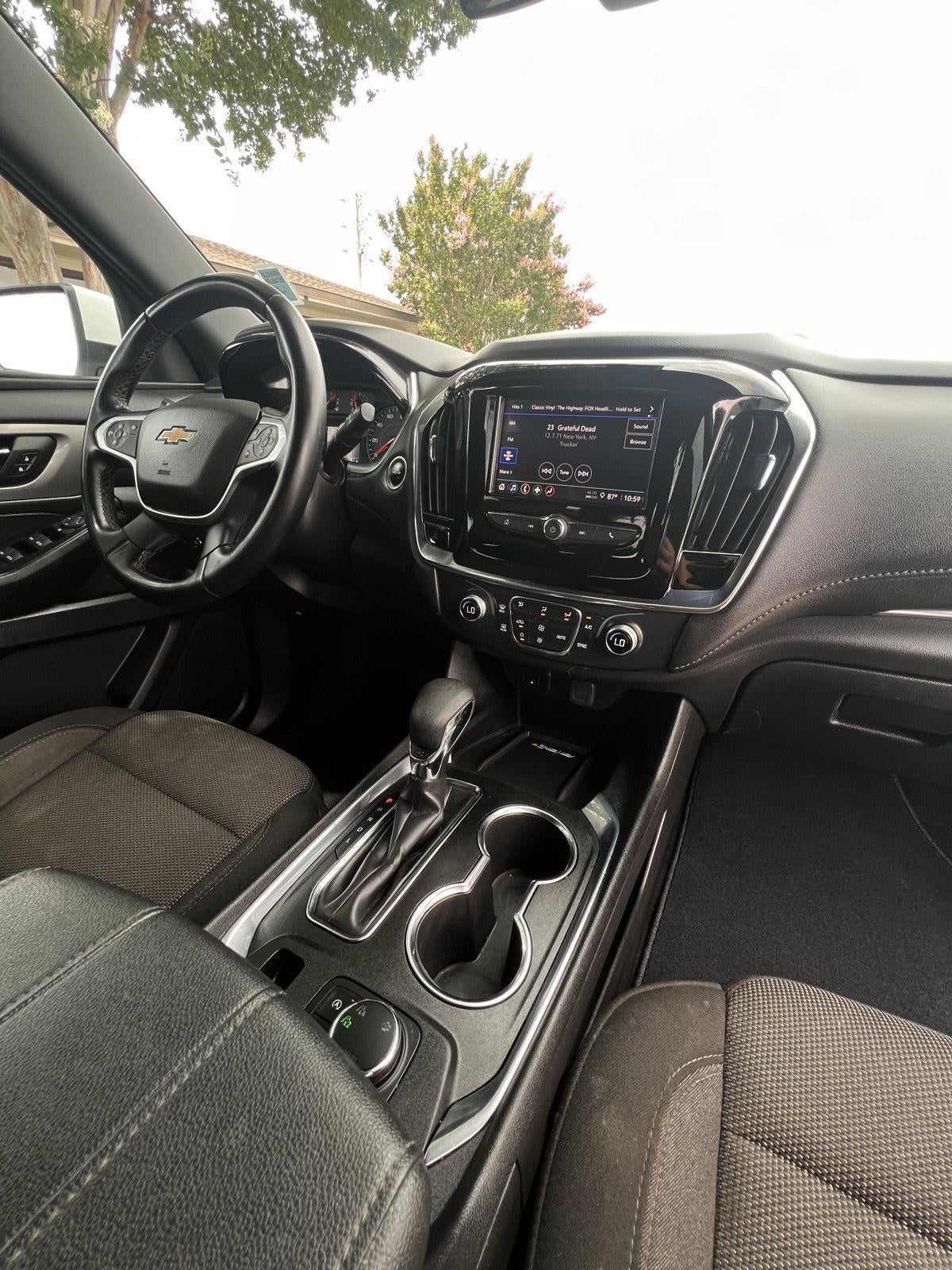 2023 Chevrolet Traverse 2FL