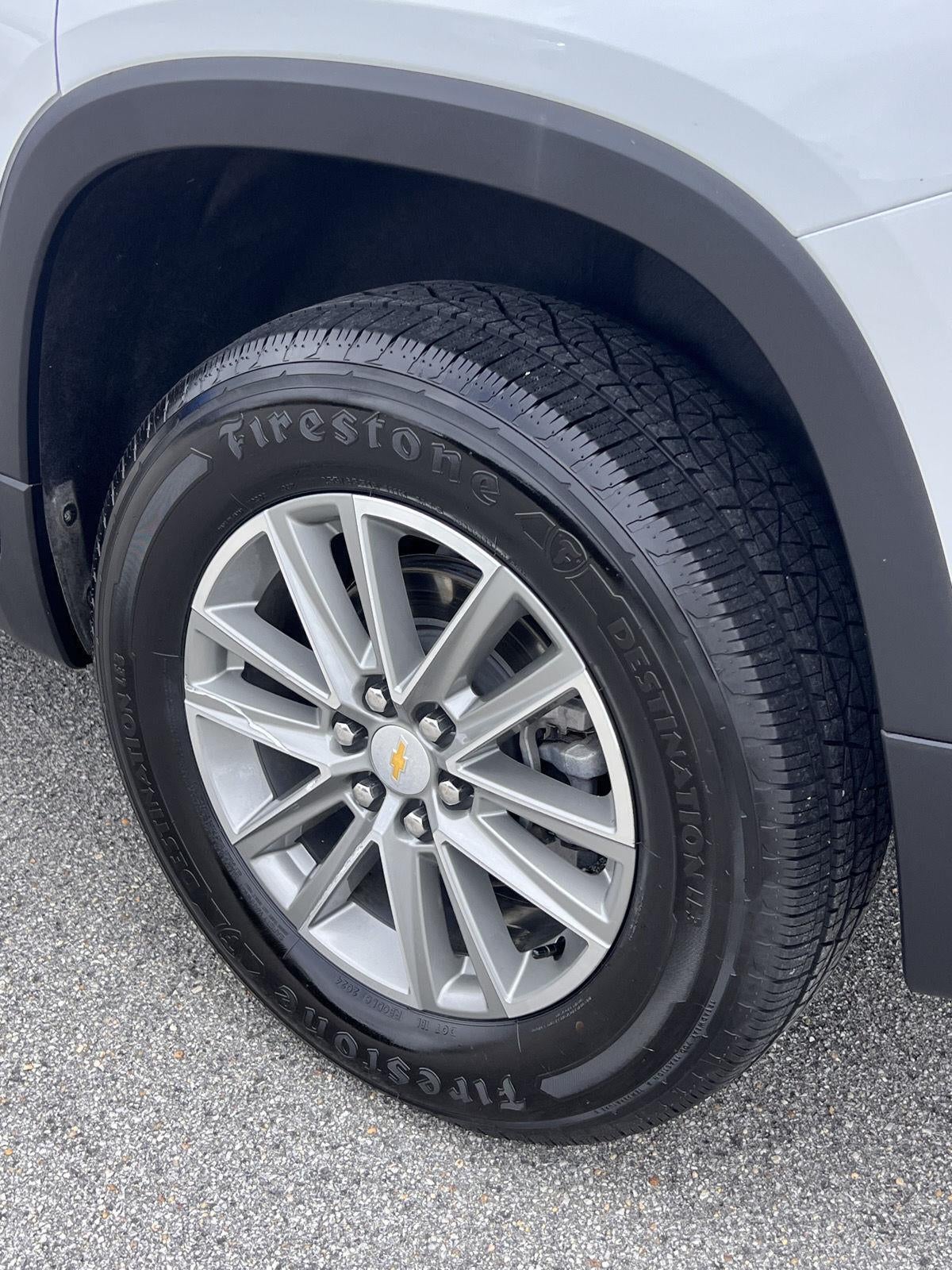 2023 Chevrolet Traverse 2FL