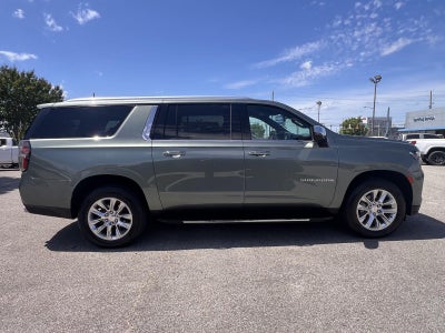 2023 Chevrolet Suburban Premier