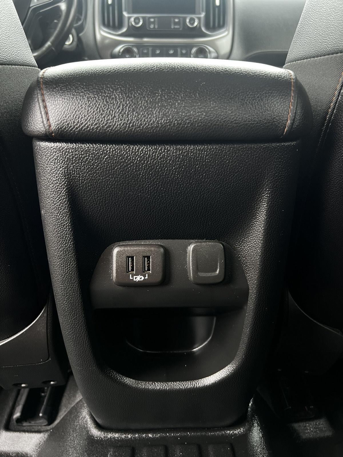 2021 GMC Canyon 4WD AT4 w/Leather