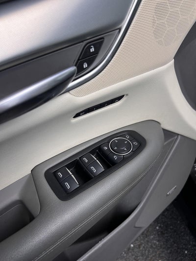 2017 Cadillac XT5 Premium Luxury FWD