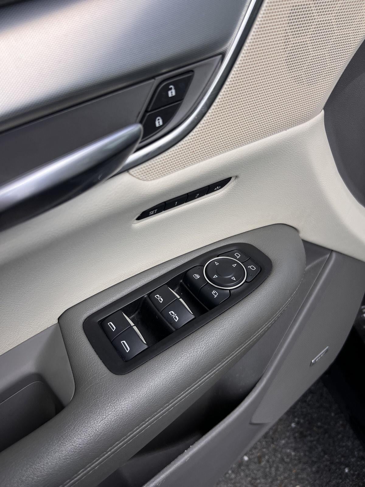 2017 Cadillac XT5 Premium Luxury FWD
