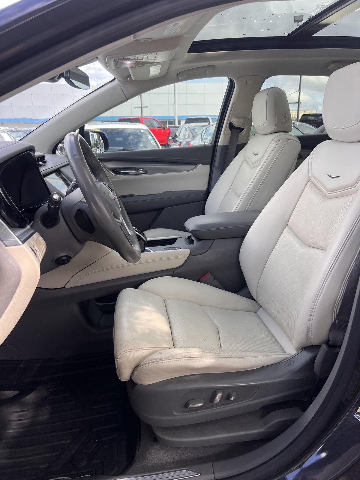 2017 Cadillac XT5 Premium Luxury FWD