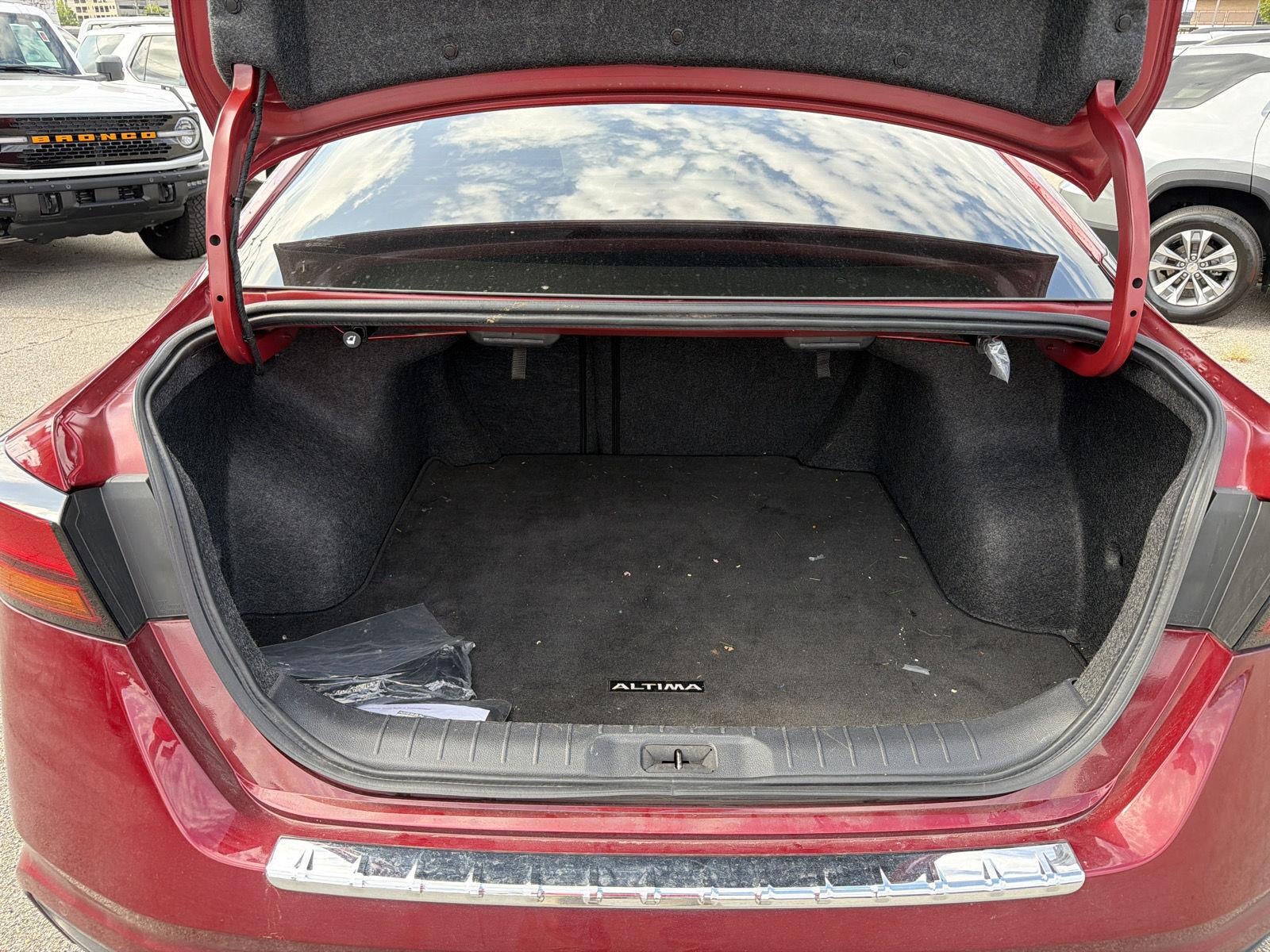 2023 Nissan Altima 2.5 SR