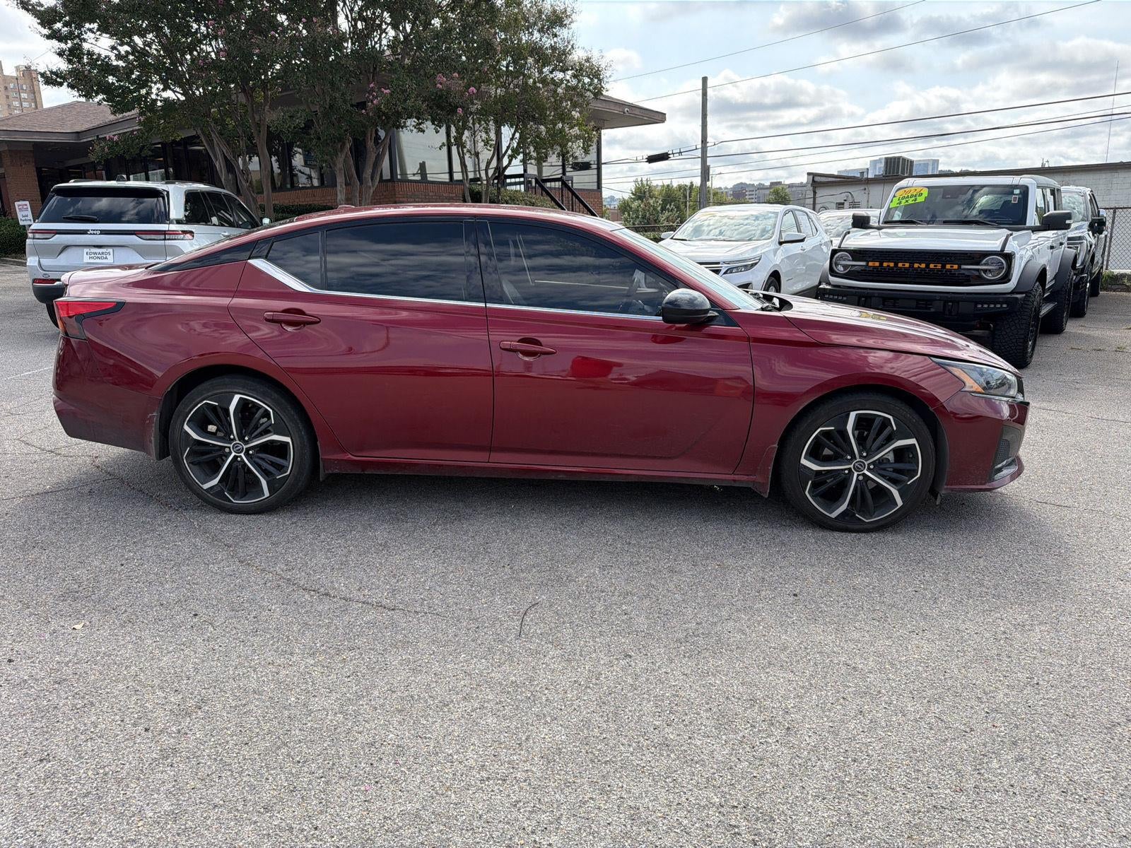2023 Nissan Altima 2.5 SR
