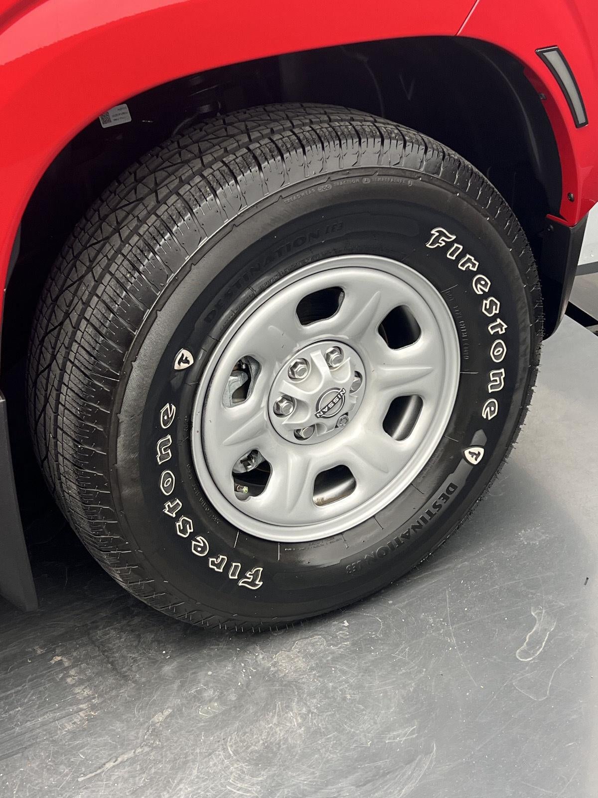 2023 Nissan Frontier S