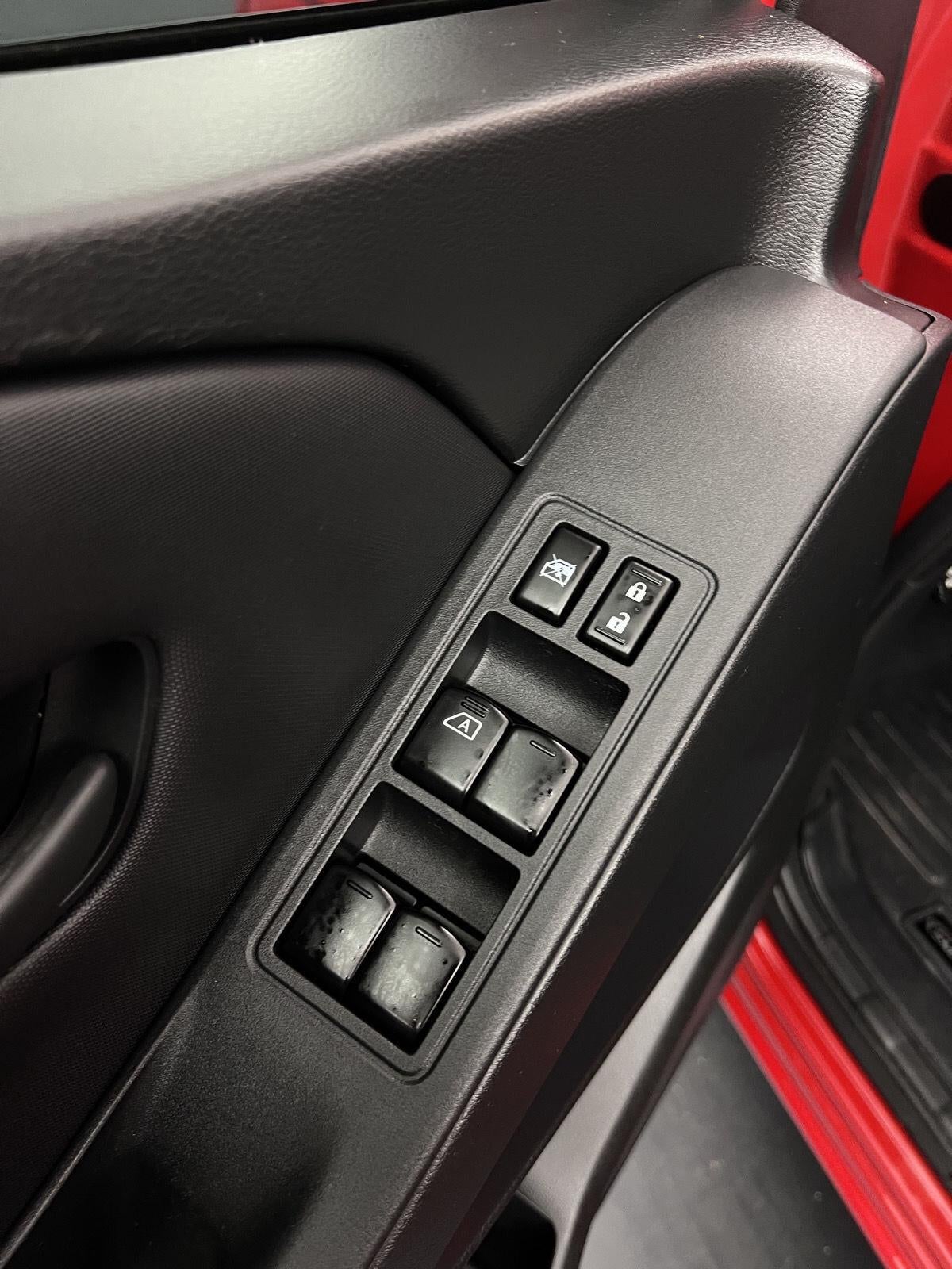 2023 Nissan Frontier S