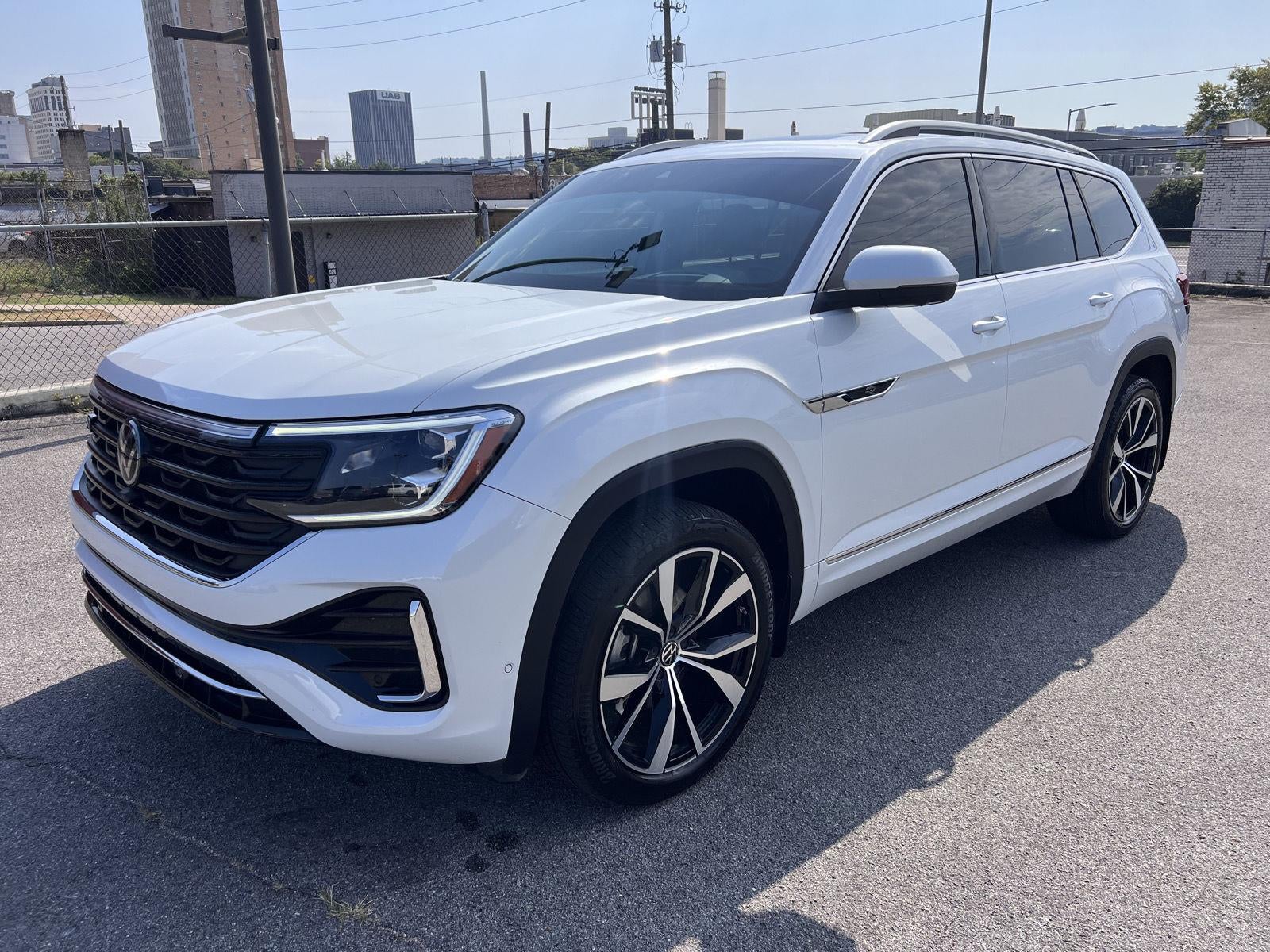 2025 Volkswagen Atlas 2.0T SEL Premium R-Line
