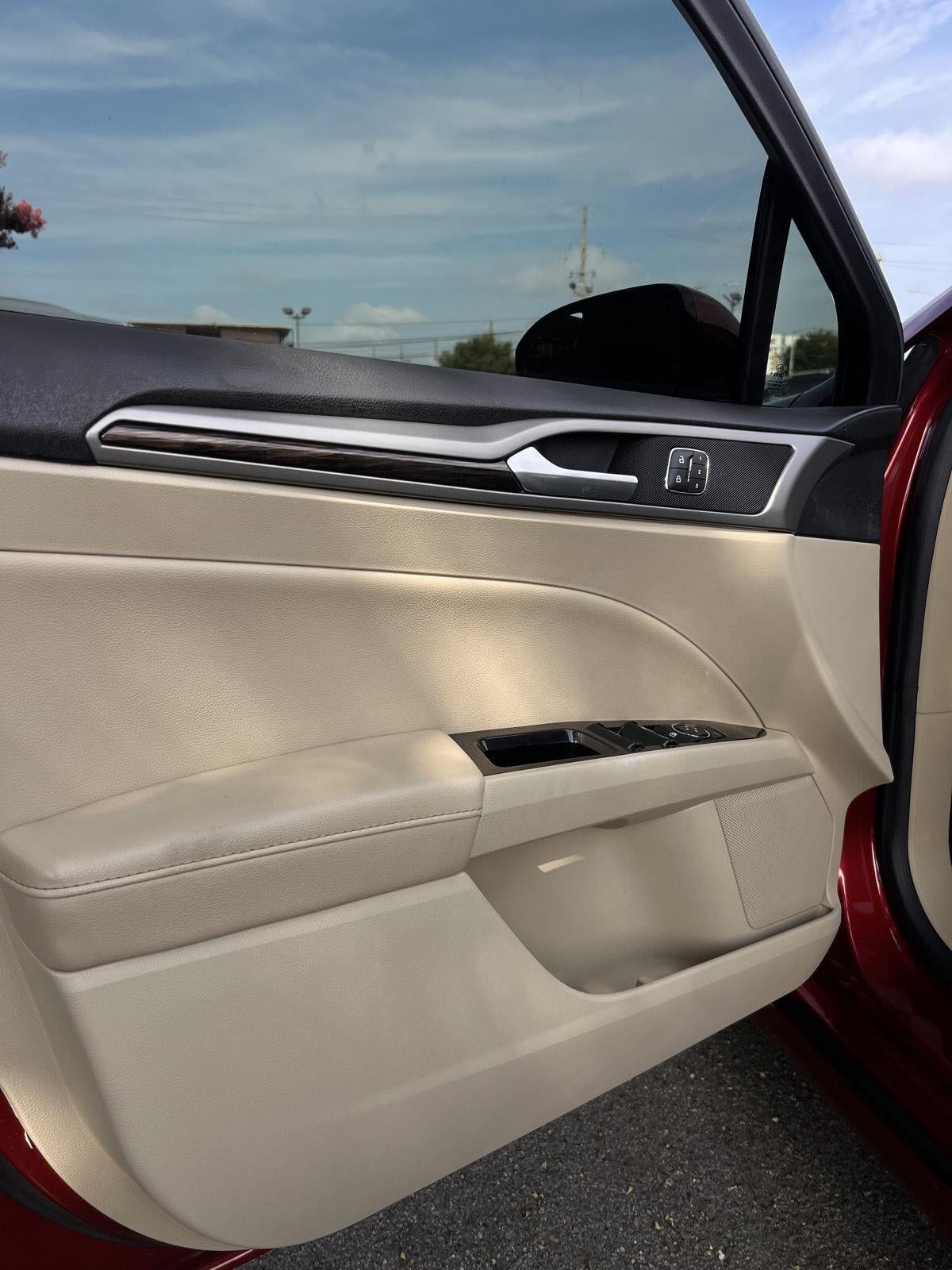 2013 Ford Fusion SE Hybrid