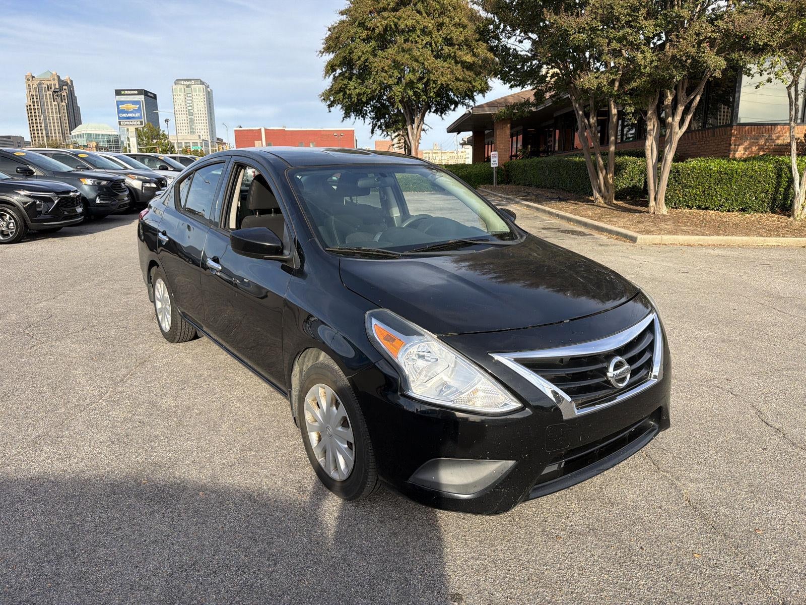 2016 Nissan Versa SV