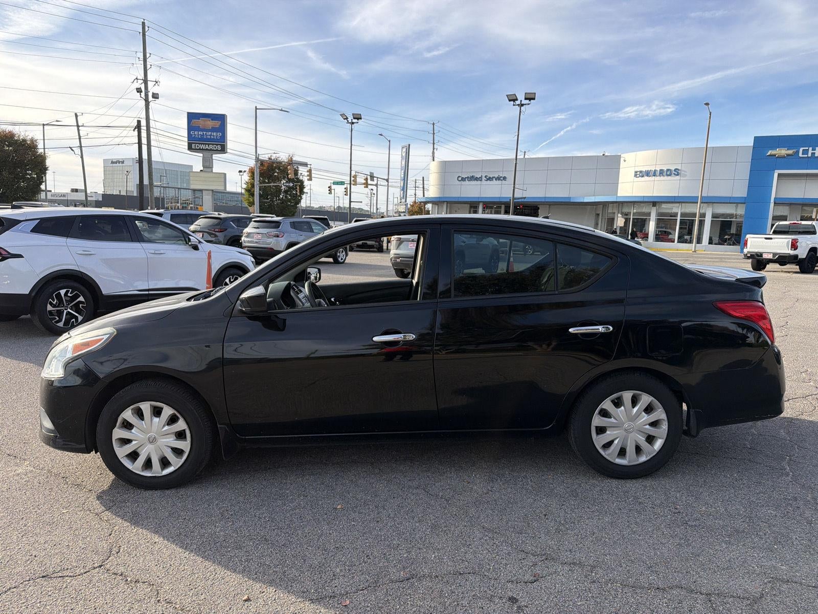 2016 Nissan Versa SV