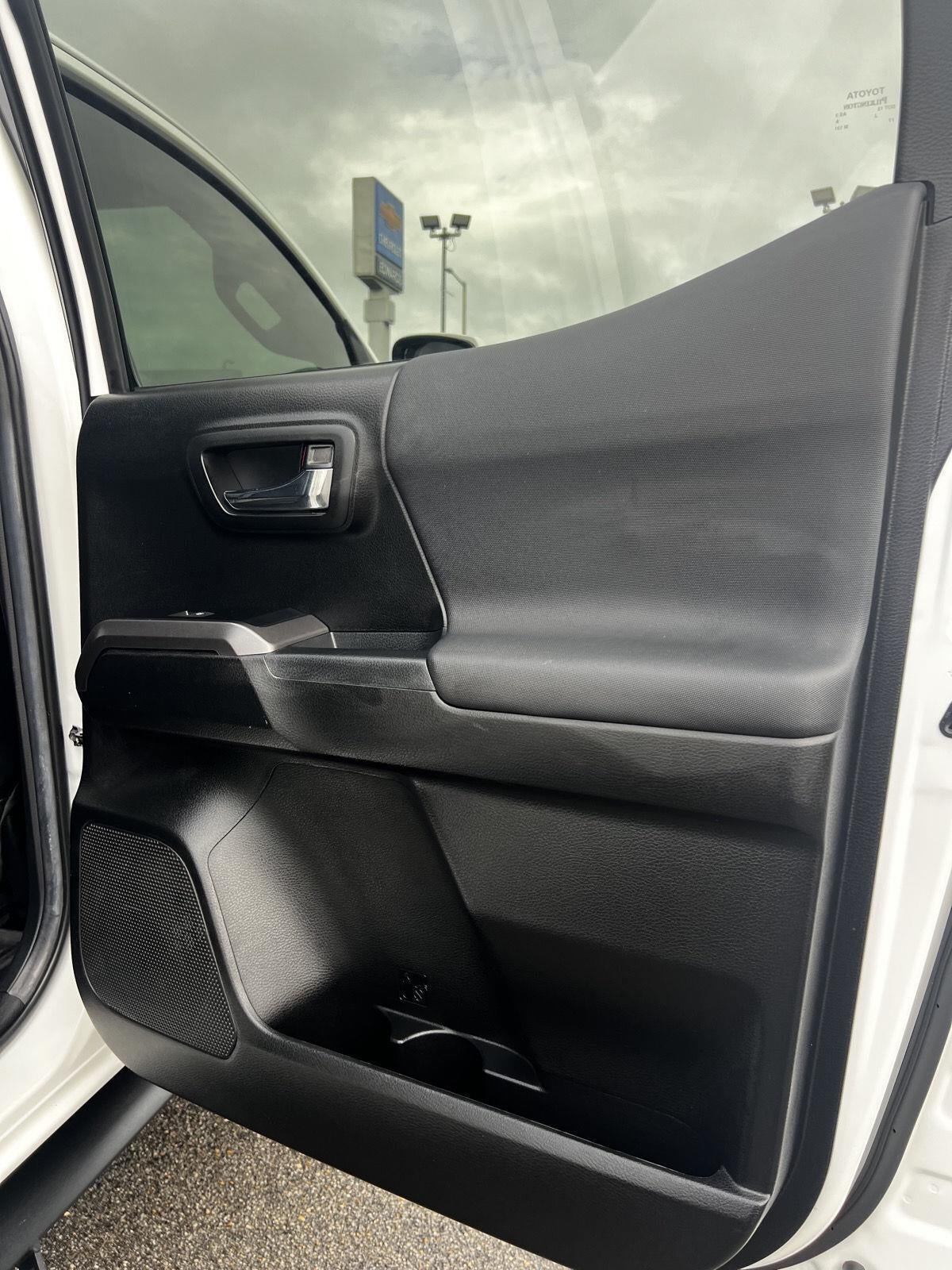 2022 Toyota Tacoma 4WD SR
