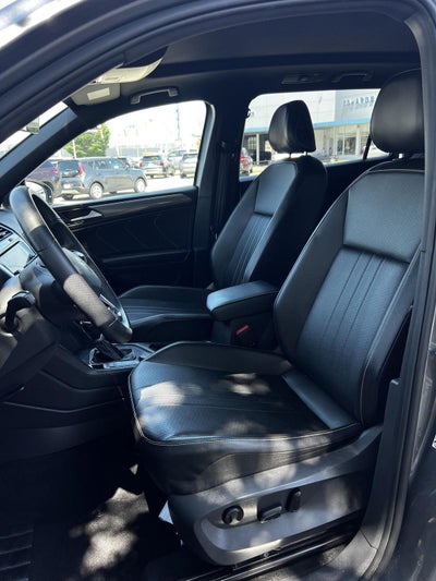 2022 Volkswagen Tiguan SE R-Line Black