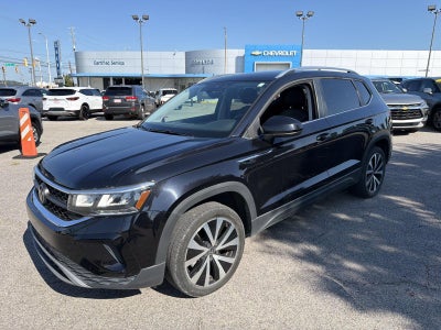 2024 Volkswagen Taos SE