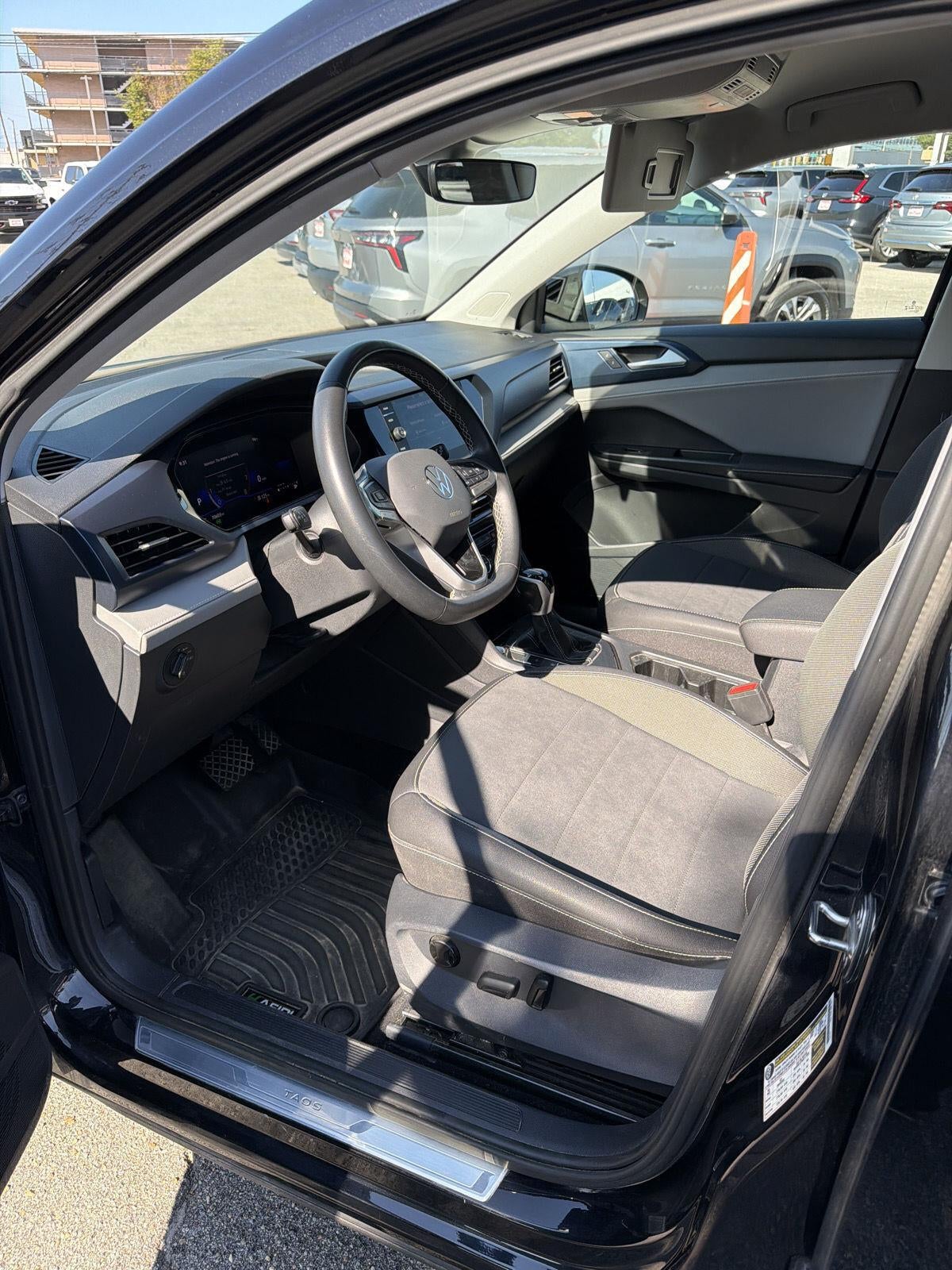 2024 Volkswagen Taos SE