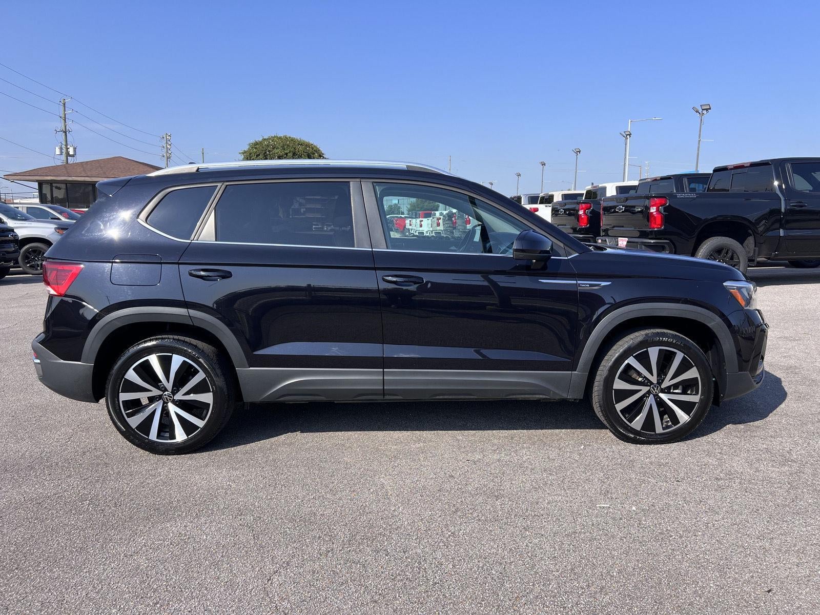 2024 Volkswagen Taos SE