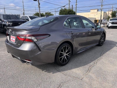 2022 Toyota Camry SE