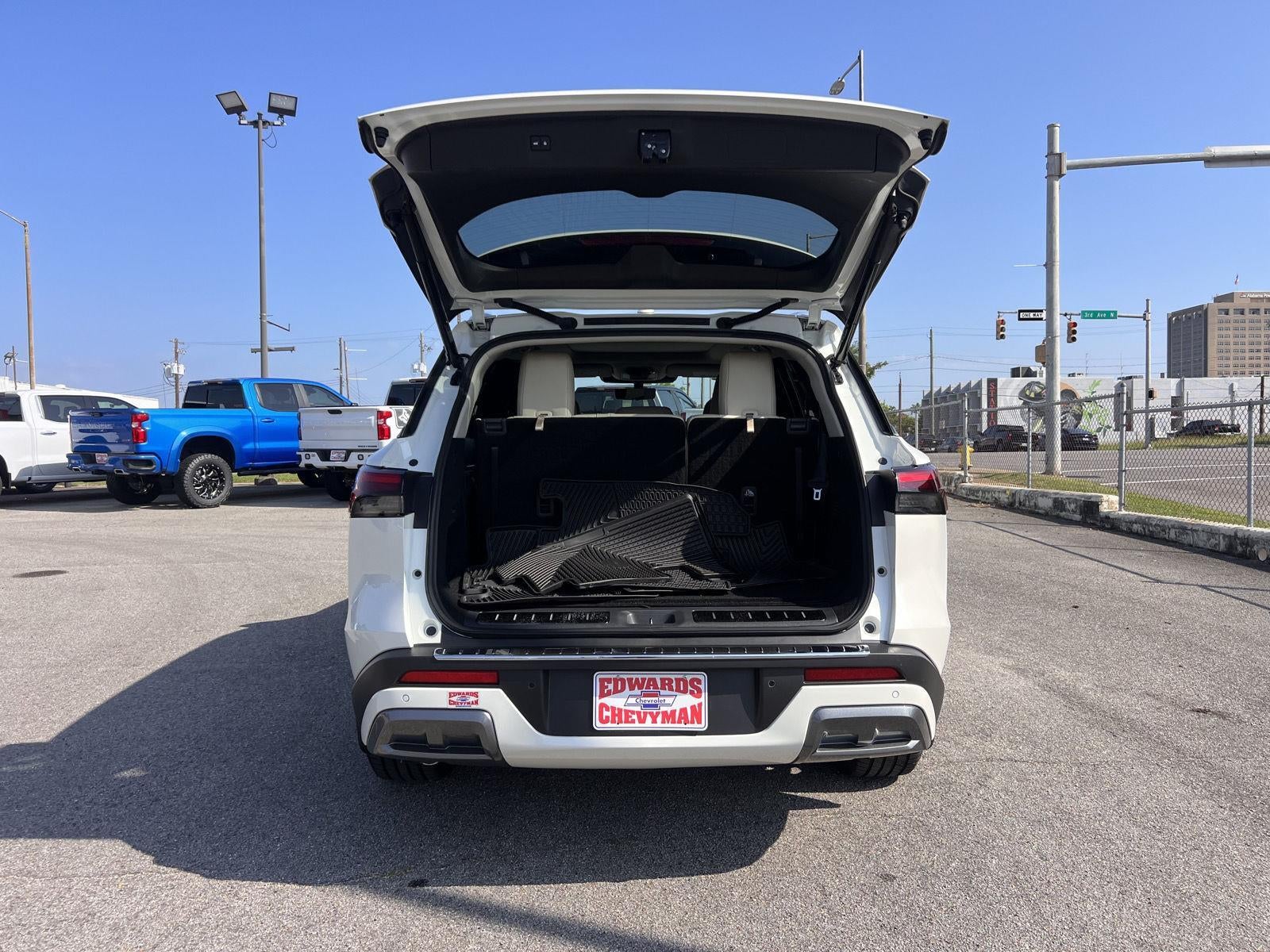 2025 INFINITI QX60 SENSORY