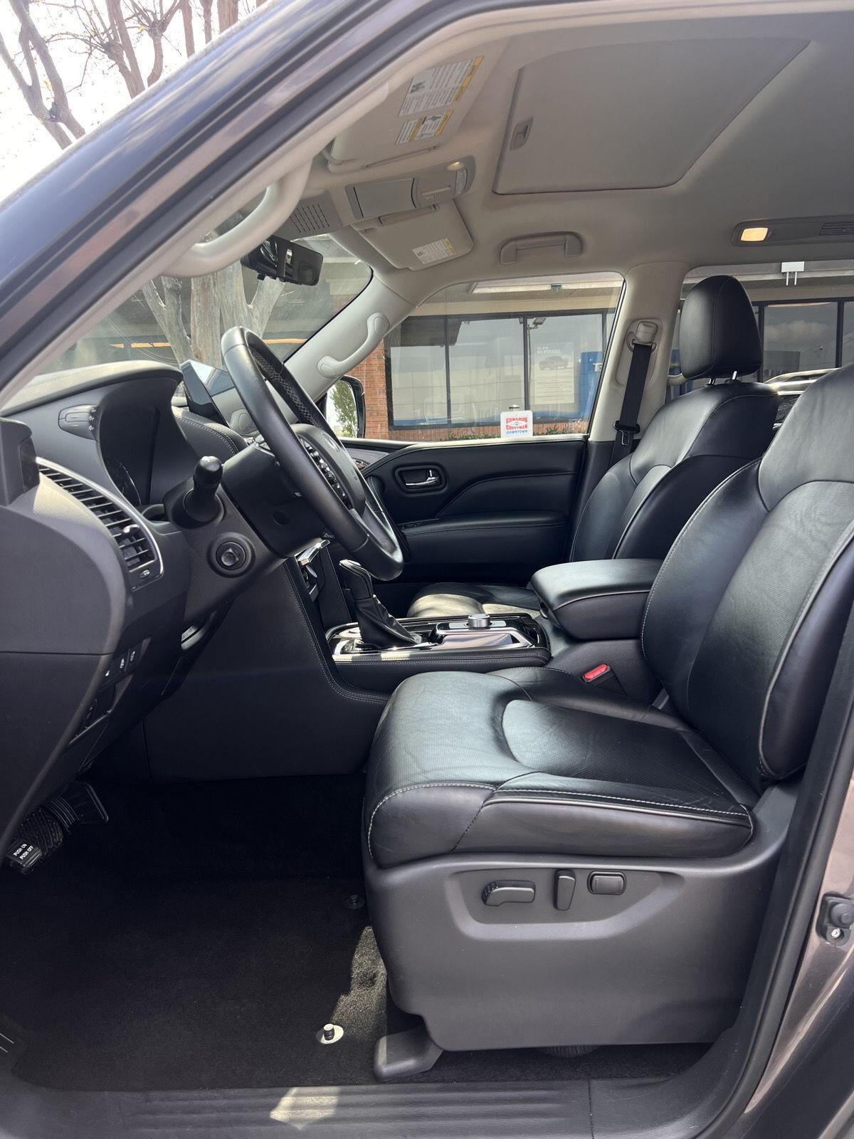 2024 INFINITI QX80 LUXE