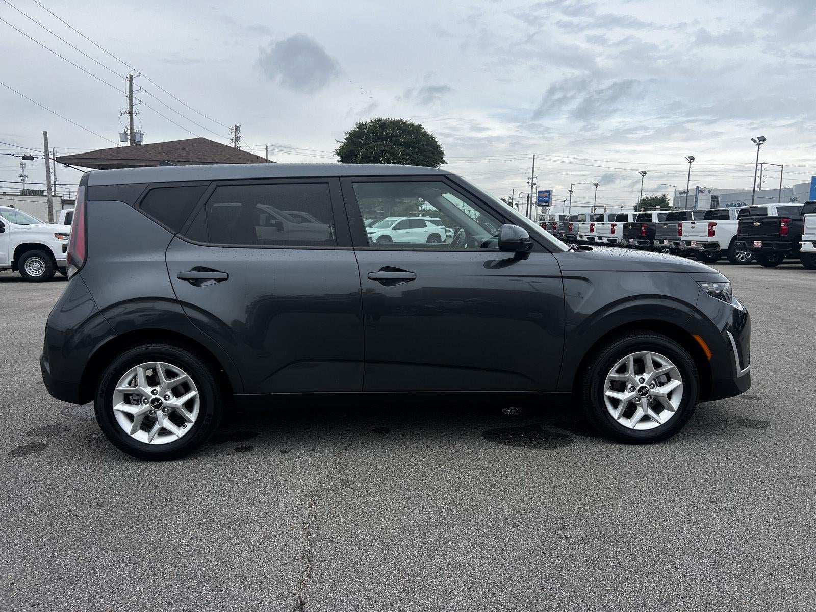 2024 Kia Soul LX