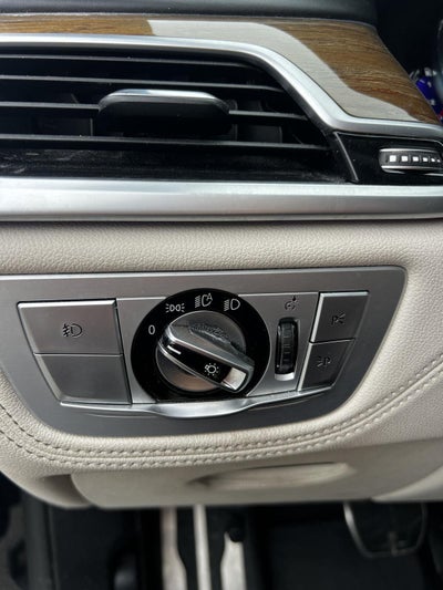 2019 BMW 7 Series 740i