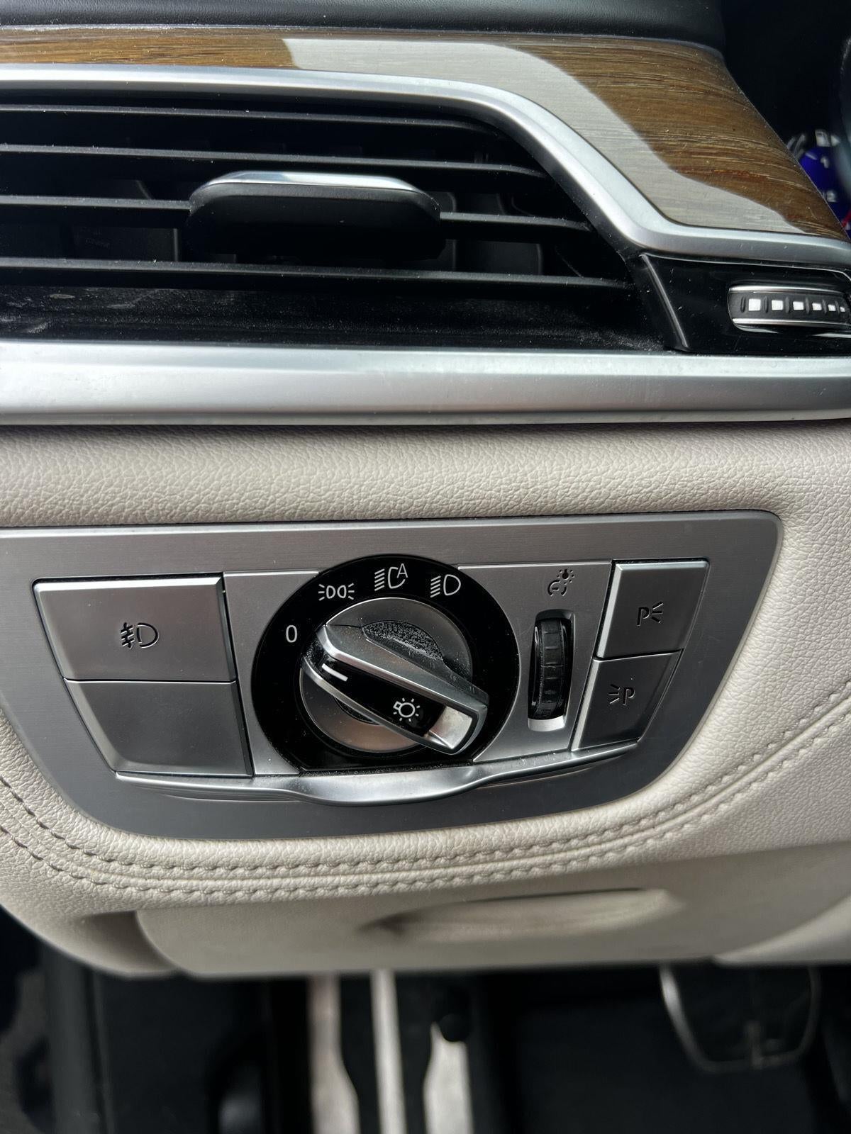 2019 BMW 7 Series 740i