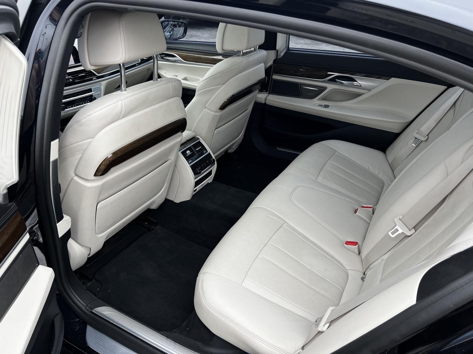 2019 BMW 7 Series 740i
