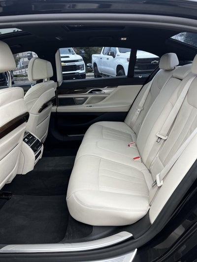 2019 BMW 7 Series 740i